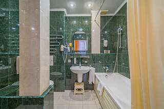 Гостиница SMOLINOPARK Челябинск SUITE LAKE VIEW-6